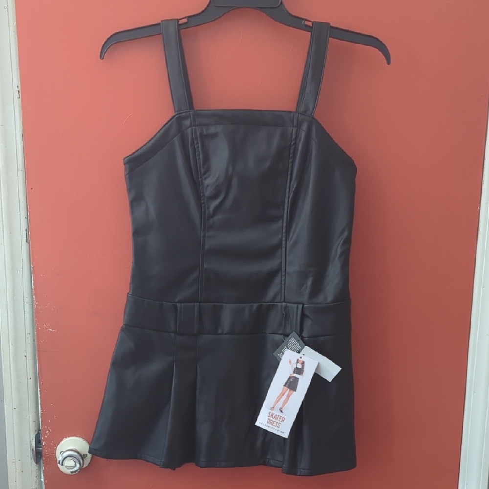 Black Skater Dress Size Medium Celebrity Pink Brand. Brand New With Tags